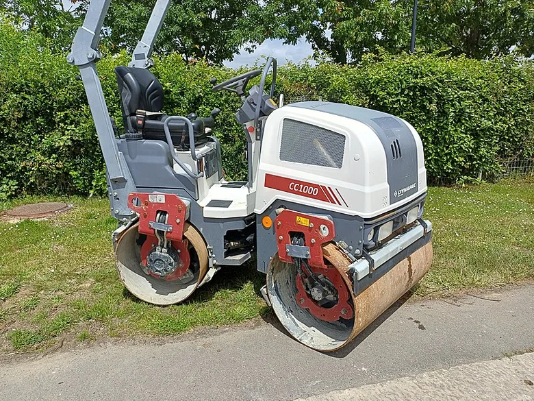 Compacteur occasion DYNAPAC CC1000