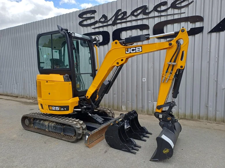 Mini pelle occasion JCB 25Z CAB
