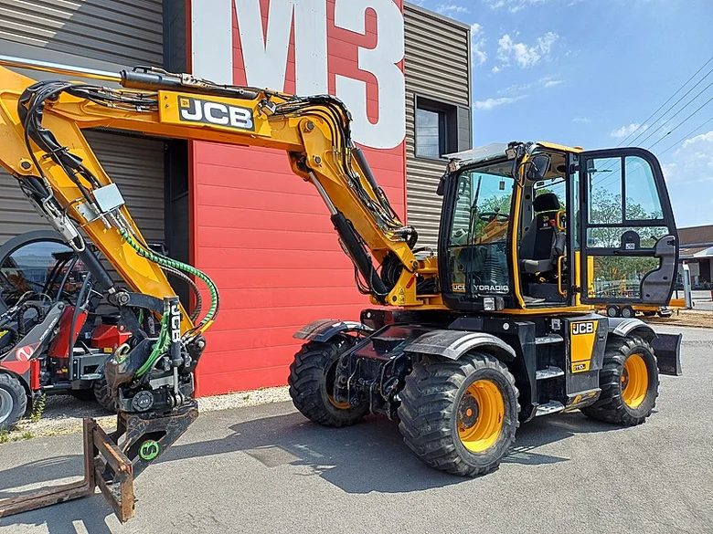 Pelles sur pneus occasion JCB HYDRADIG