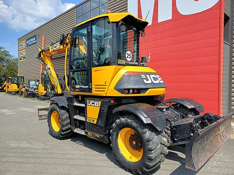 Pelles sur pneus occasion JCB HYDRADIG