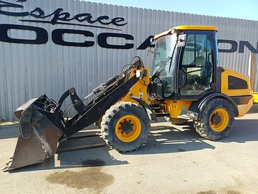 Chargeur sur pneus occasion JCB 406 T4i