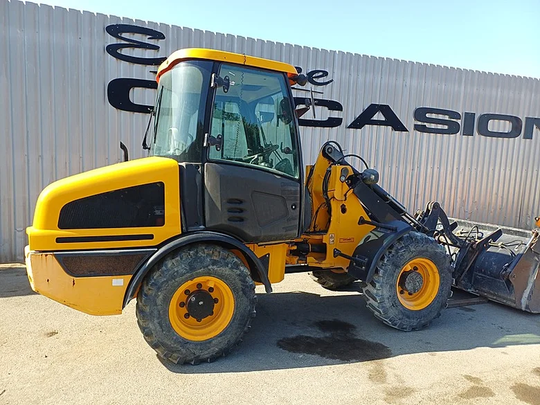 Chargeur sur pneus occasion JCB 406 T4i