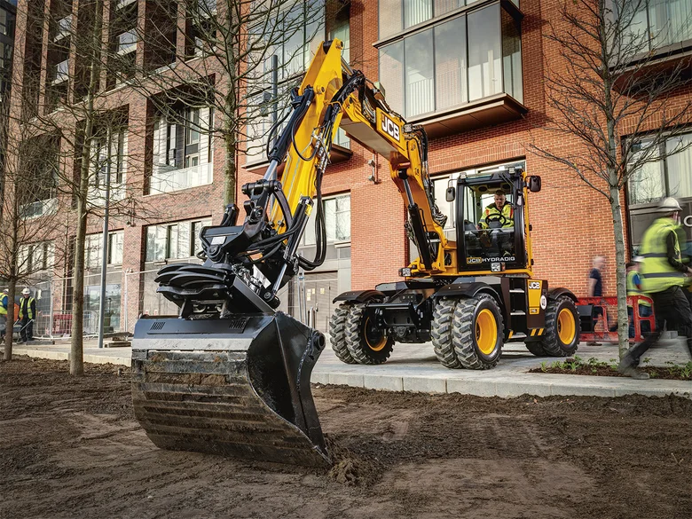 JCB Hydradig 110W : pelle à pneu JCB pour le TP