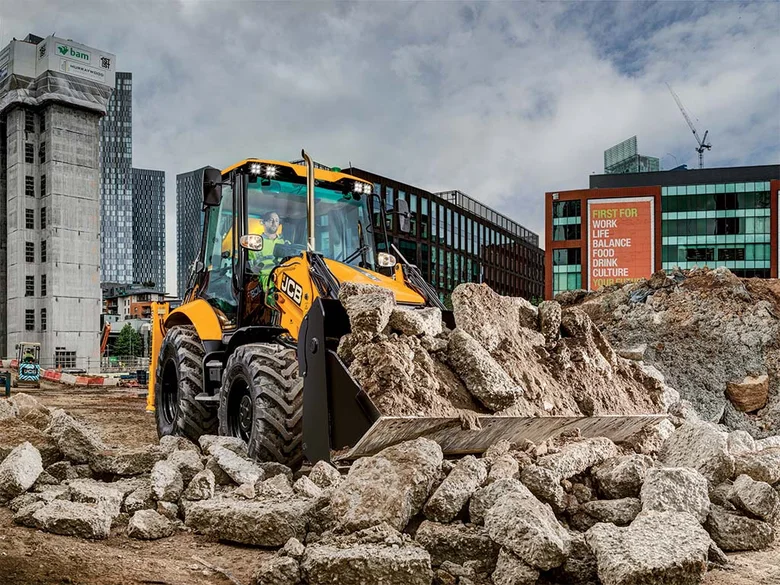 Tractopelle JCB DualDrive