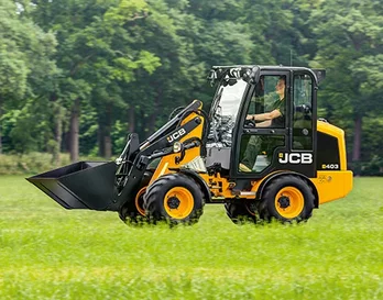 Puissante et polyvalente, découvrez la chargeuse compacte JCB 403 !