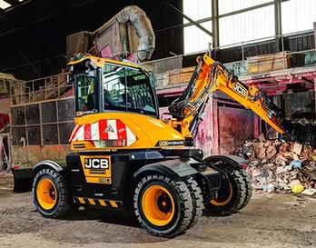 A découvrir, la JCB Hydradig WasteMaster