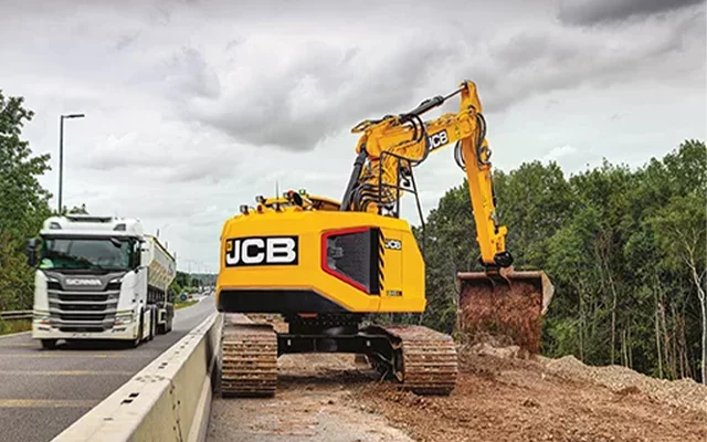 La machine tant attendue… La JCB 245XR pour la construction