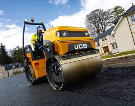 Le compacteur JCB VMT CT 260-120, chez COLAS I M3