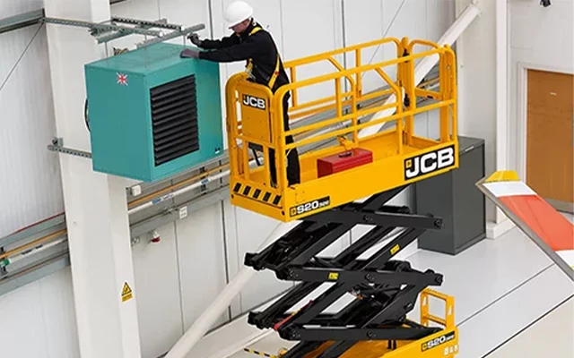Découvrez la gamme de nacelles ciseaux JCB !
